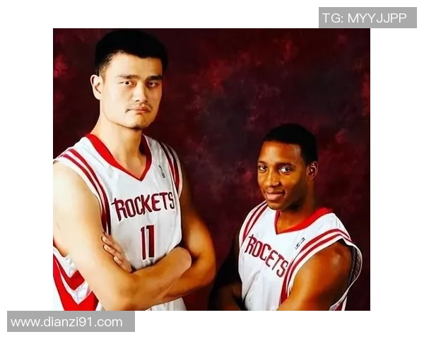 艾佛森回忆与姚明的对决与友谊：篮球场上的传奇时刻与文化交融